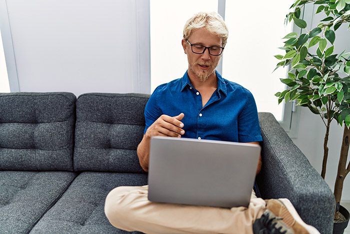 MAN ON COUCH IN SESSION